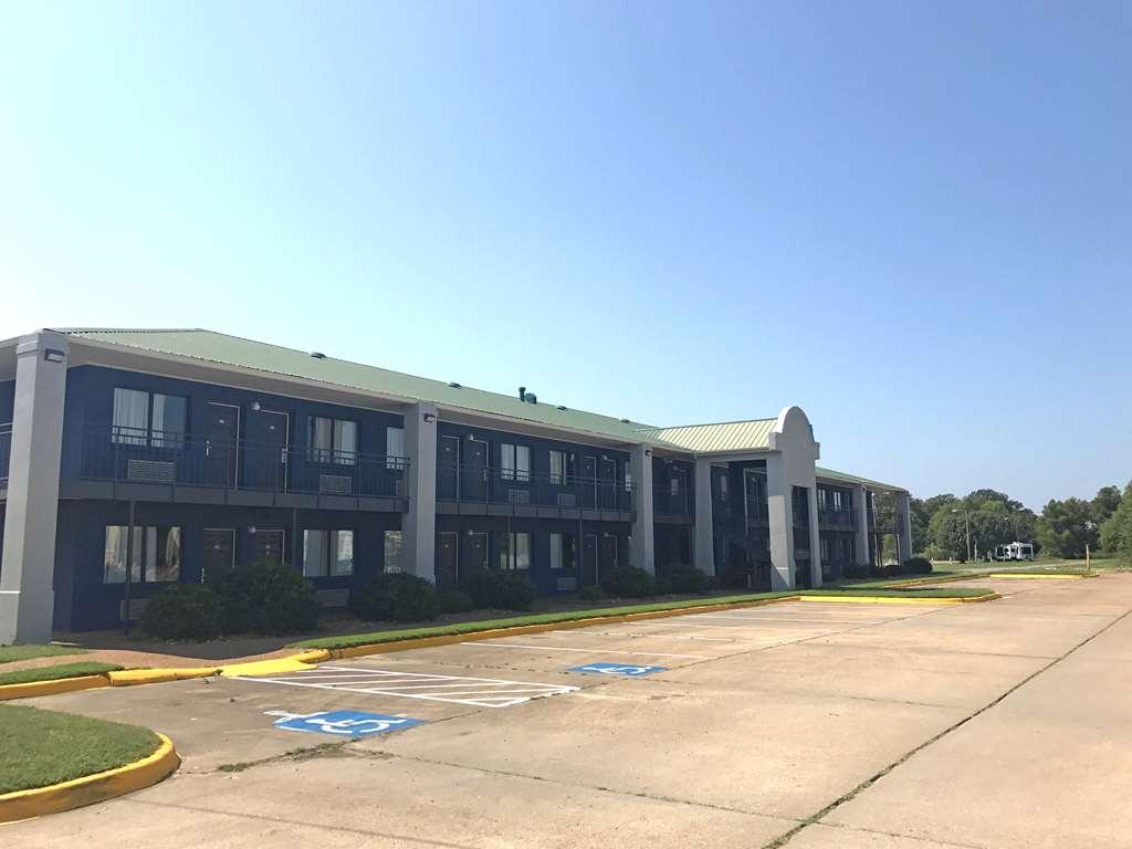 Americas Best Value Inn Brinkley Exterior photo